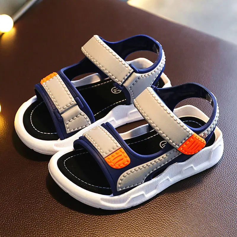 Bekväma och färgglada sandaler för barn